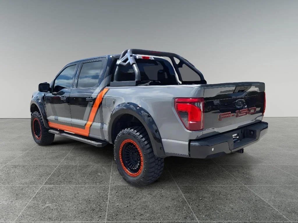 Used 2025 AGATE BLACK METALLIC Ford XLT image 8