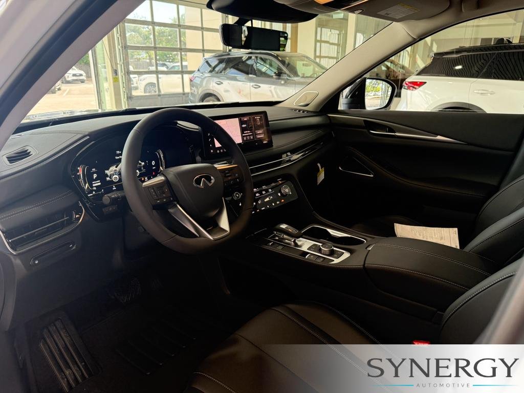 New 2027 RADIANT WHITE INFINITI Luxe FWD image 26