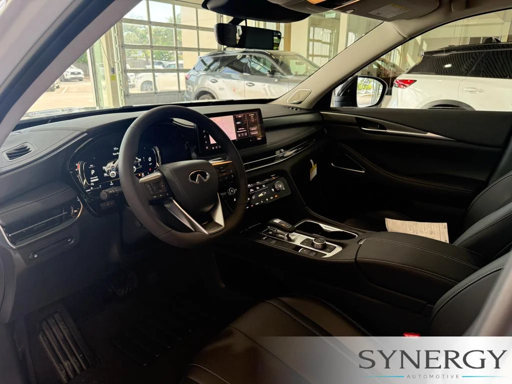 New 2027 RADIANT WHITE INFINITI Luxe FWD image 26