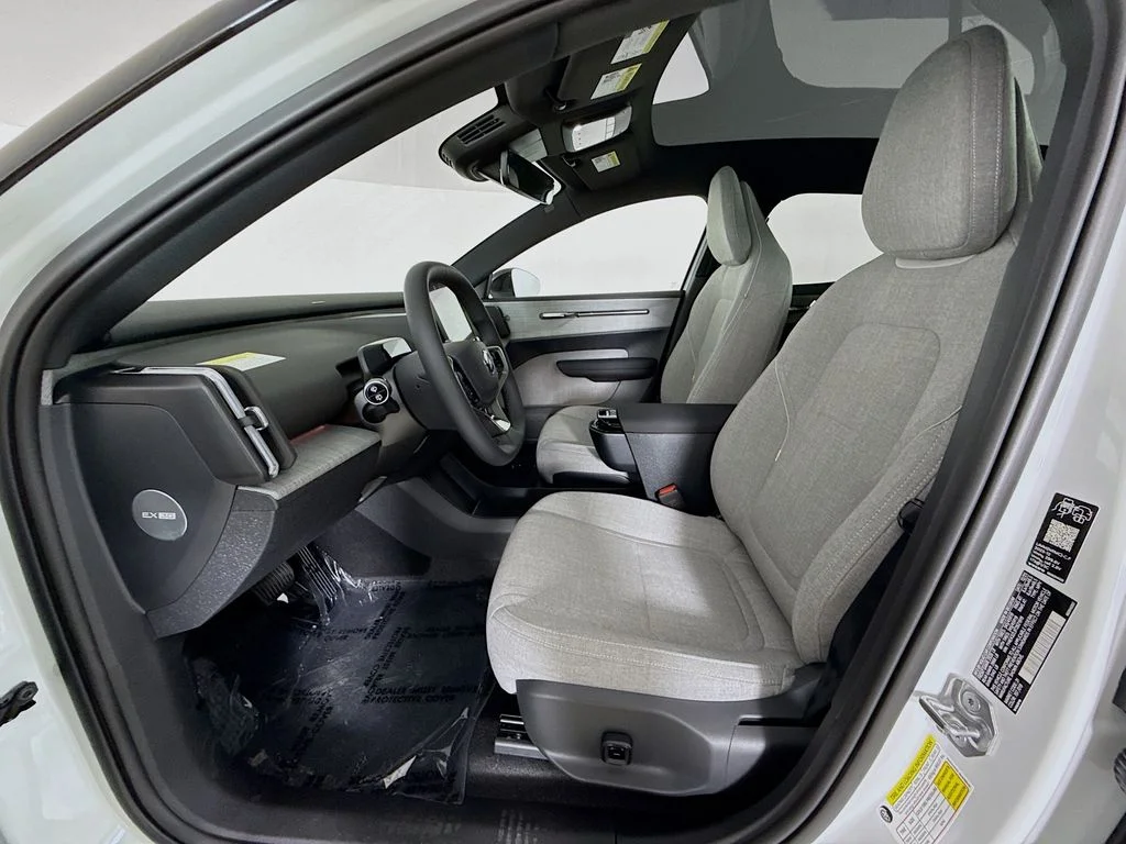 New 2026 White Volvo Twin Motor Performance Ultra image 20