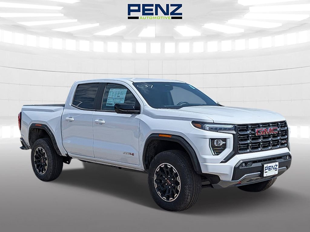 2026 GMC Canyon 4WD AT4 Crew Cab Short Box's photo