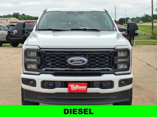 Used 2025 White Ford XL image 3