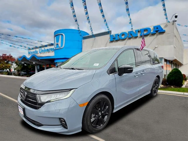 2023 Honda Odyssey SPORT's photo