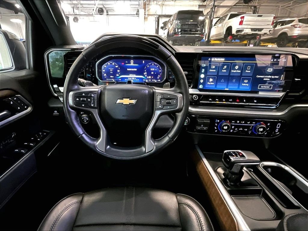 Used 2026 Black Chevrolet High Country image 17