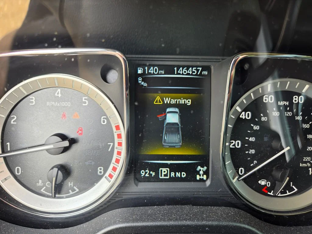 Used 2017 Silver Nissan PRO-4X image 13