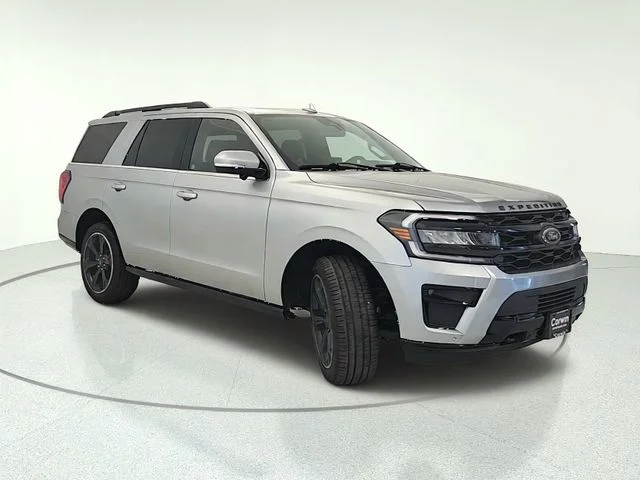 Used 2024 Silver Metallic Ford Limited image 8