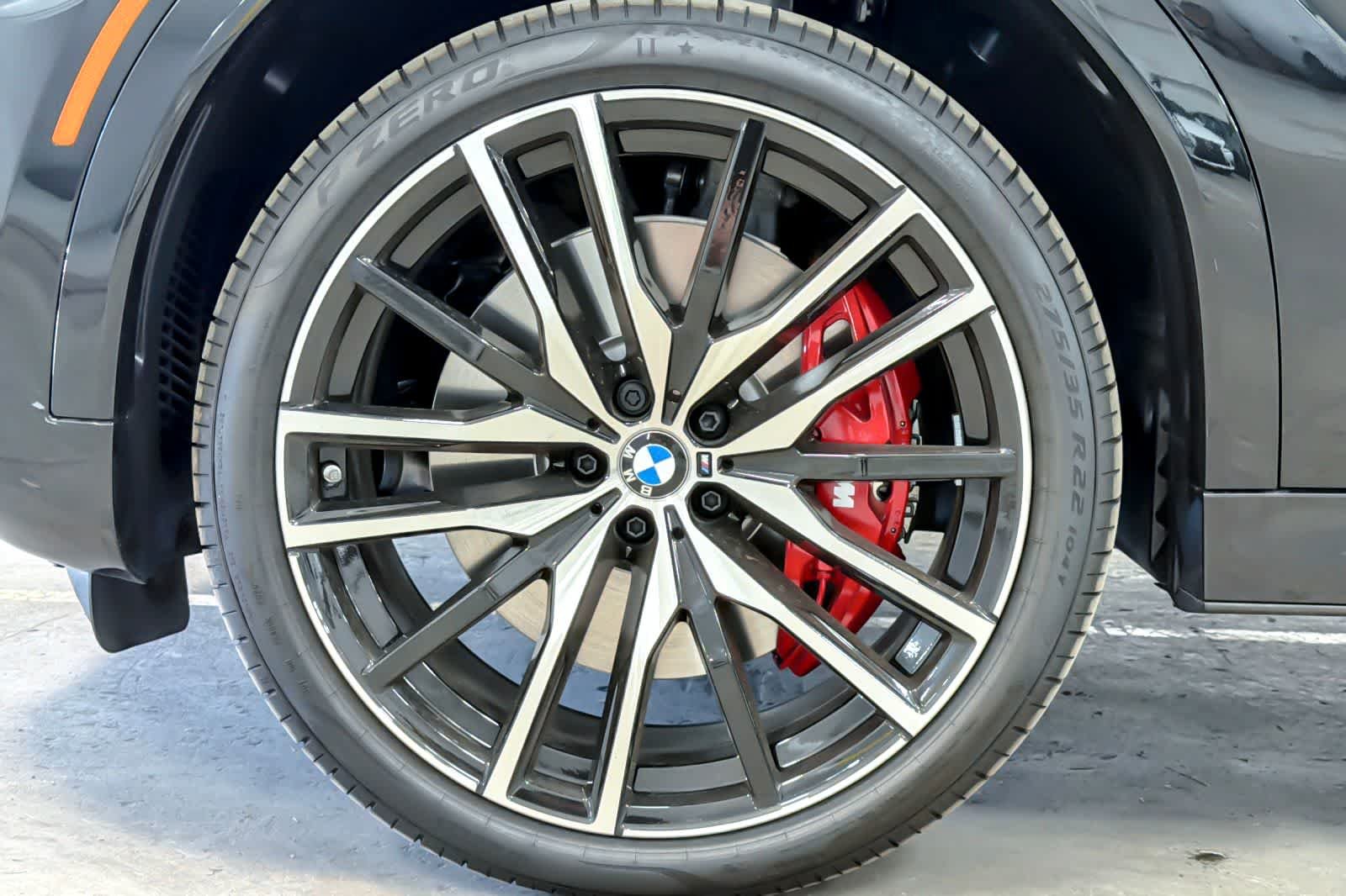 New 2026 Black Sapphire Metallic BMW M60i image 25