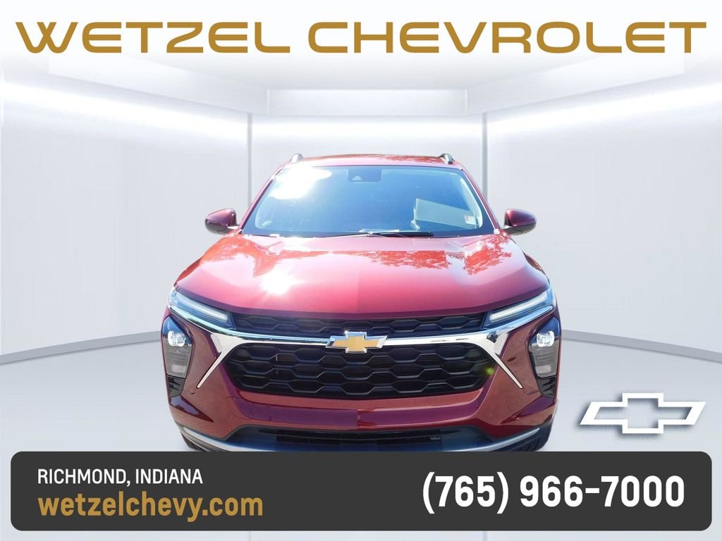 Used 2025 Red Chevrolet LT image 8