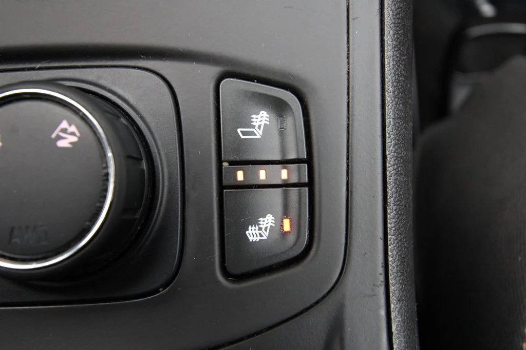 Used 2020 Gray GMC SLT image 13