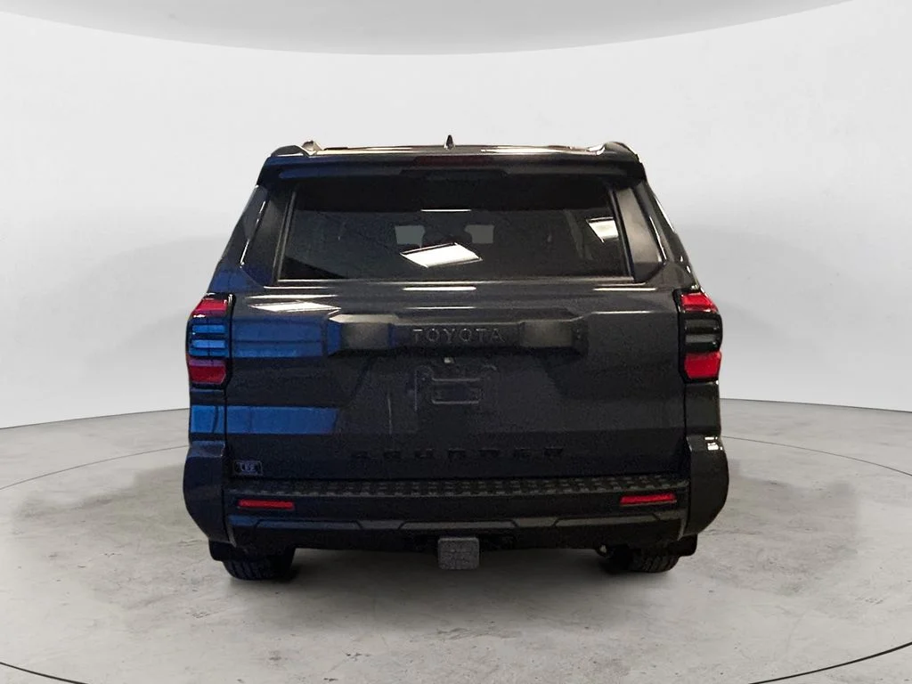 Used 2025 Underground Toyota SR5 image 4
