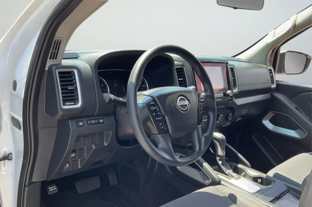 2022 Nissan Frontier SV - Photo 25