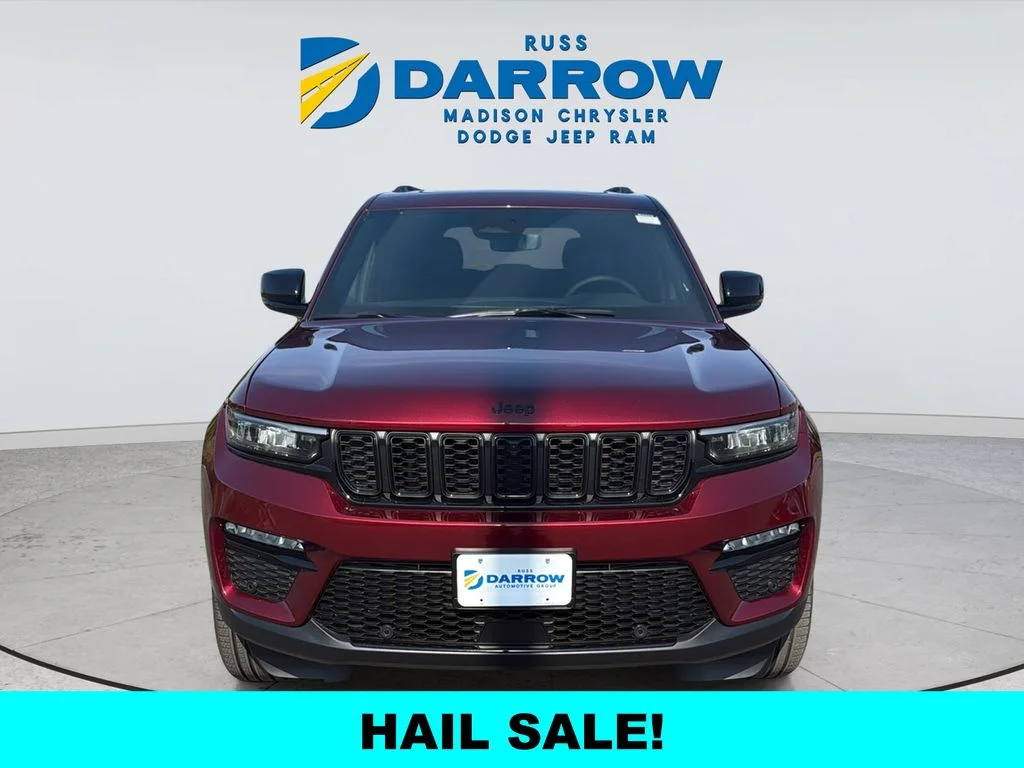New 2025 Velvet Red Pearl-Coat Exterior Paint Jeep Limited image 8