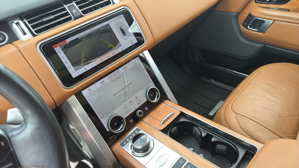 Used 2020  Land Rover Autobiography image 36