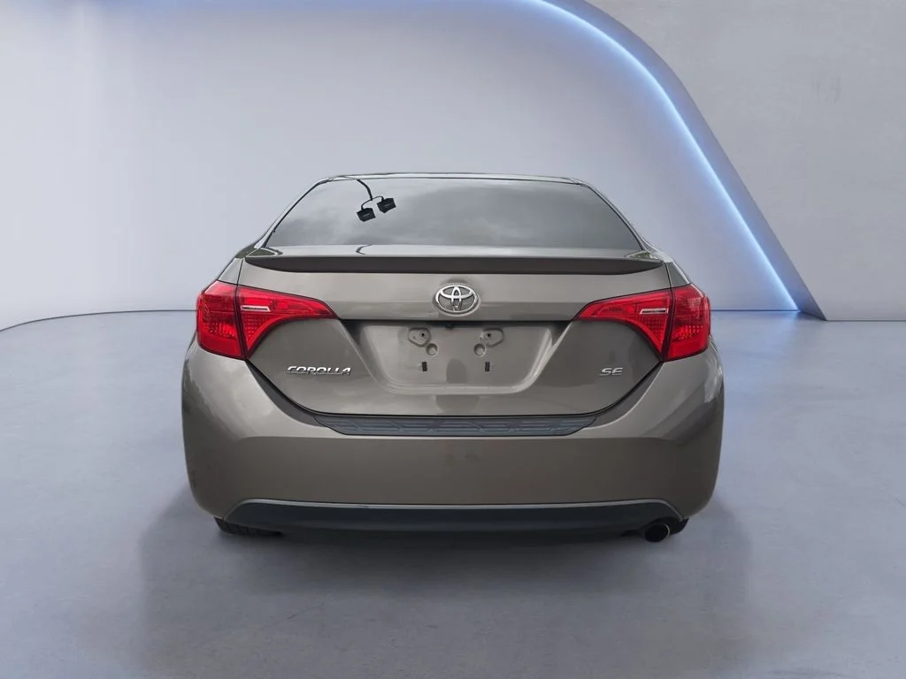 Used 2018 Falcon Gray Metallic Toyota SE image 6