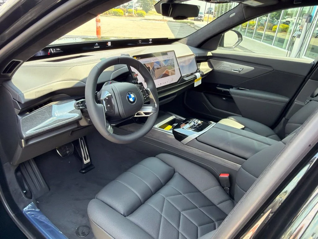New 2027 Black BMW 740 xDrive image 16