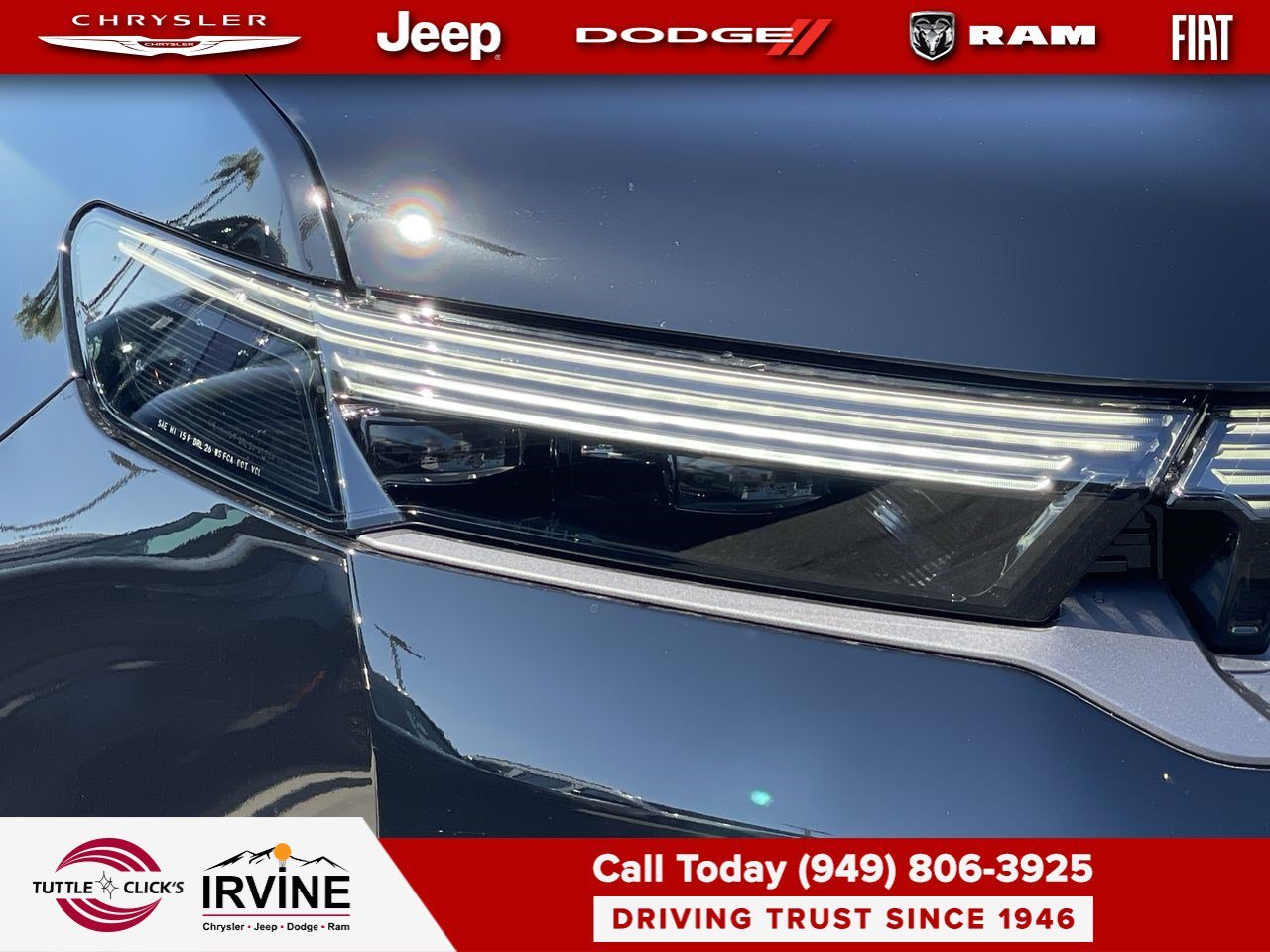 New 2026 High Gloss Black Exterior Paint Jeep Summit Reserve image 7