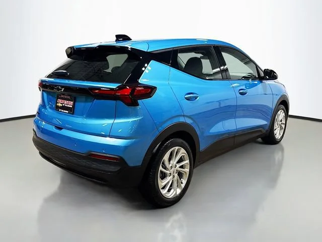 2027 Chevrolet Bolt LT - Photo 7