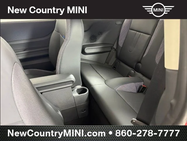 2025 MINI Hardtop 2 Door Base - Photo 13