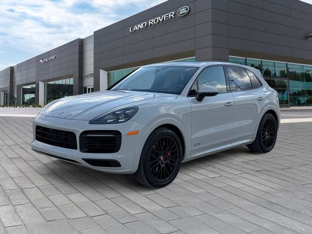 2021 Porsche Cayenne GTS's photo
