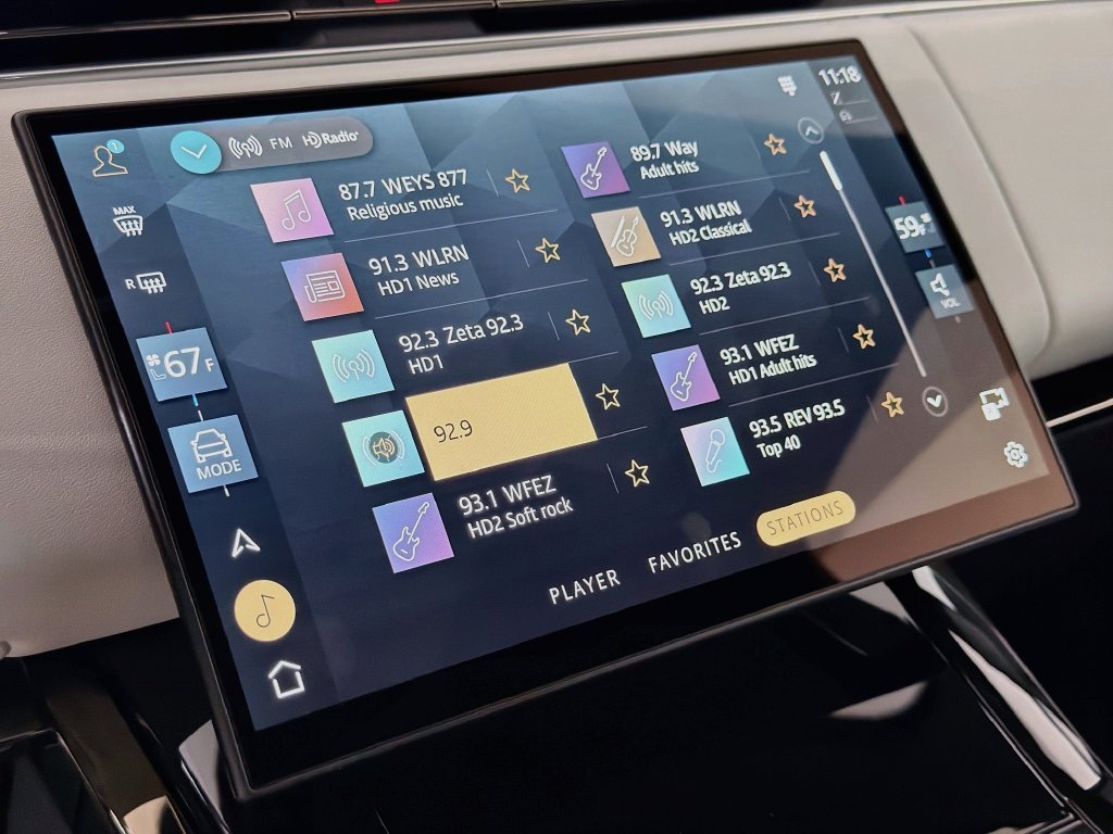 New 2027 Carpathian Grey Land Rover  image 15