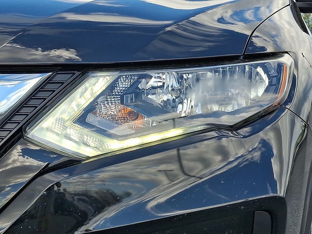 Used 2018 Black Nissan SV image 10