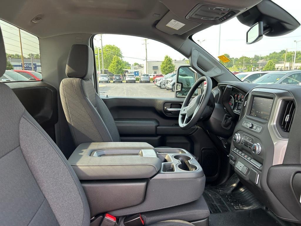 2025 GMC Sierra 2500HD Pro - Photo 18