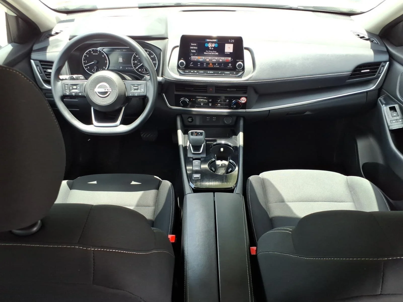 Used 2024 Glacier White Nissan S image 21