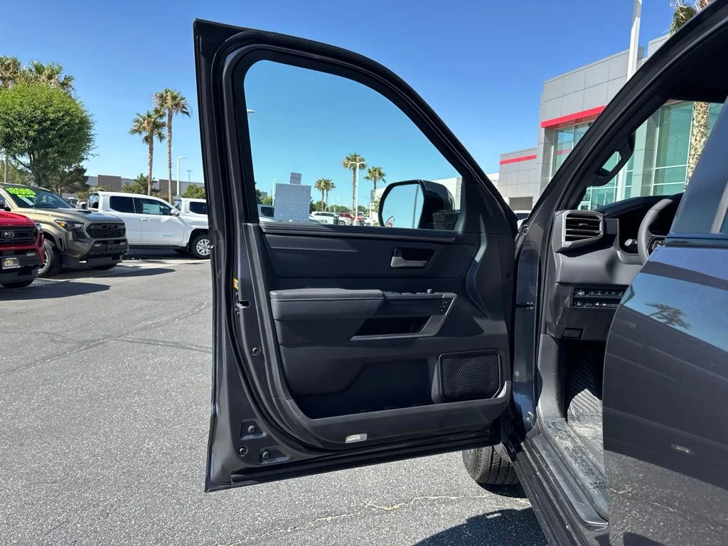 New 2026 Magnetic Gray Metallic Toyota  Platinum image 8