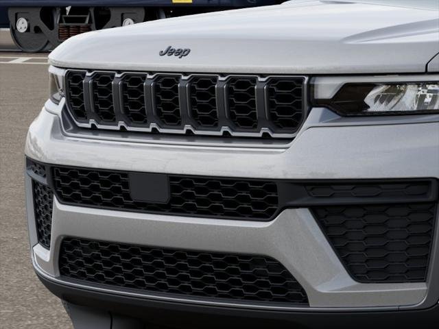 New 2026 Silver Zynith Jeep  image 7