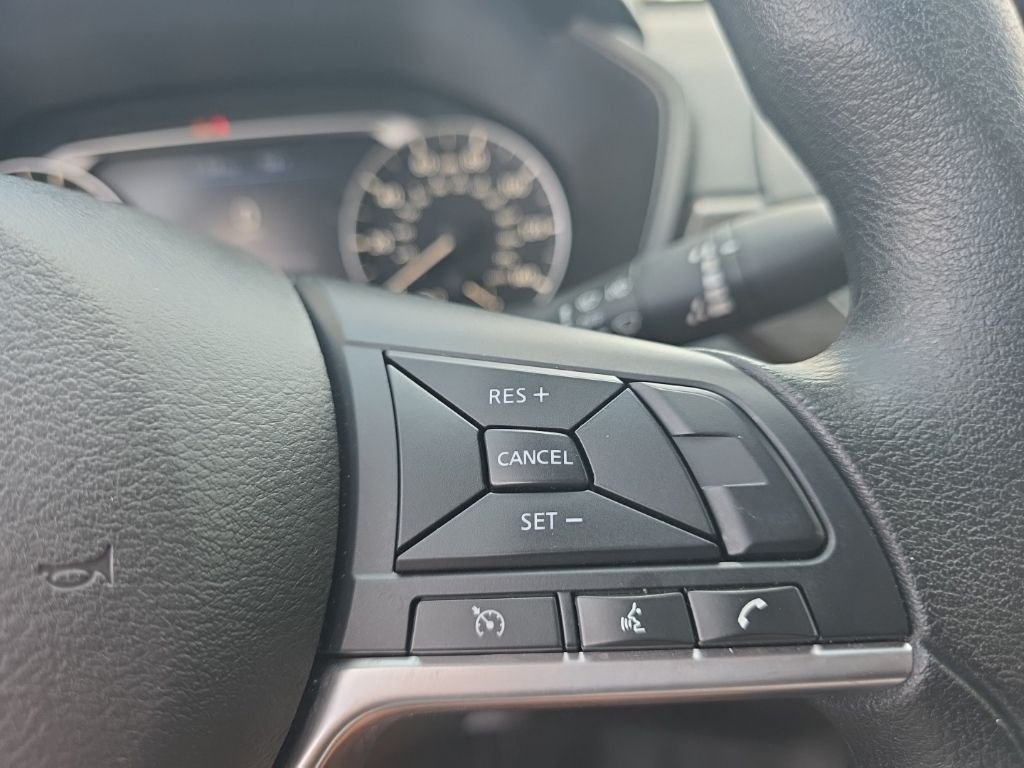 Used 2025  Nissan 2.5 SV image 18