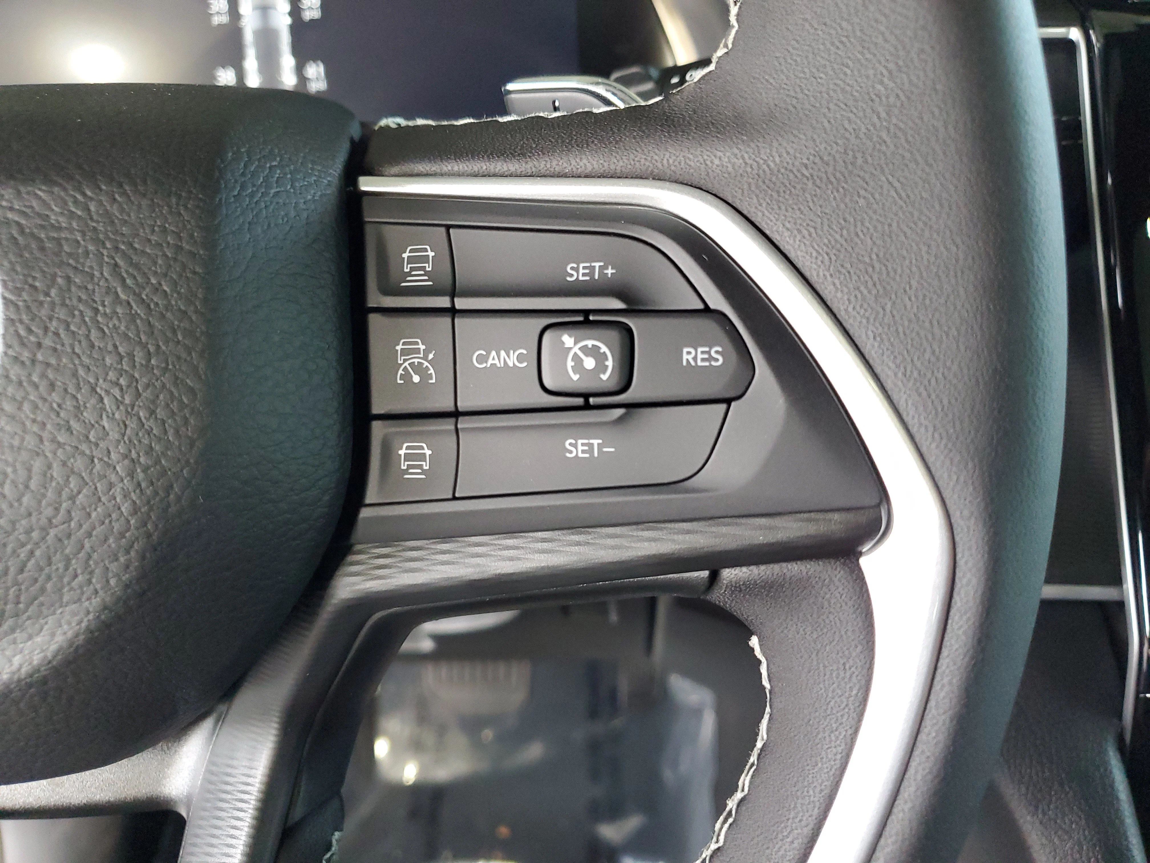 New 2026 Baltic Gray Metallic Clearcoat Jeep Laredo X image 24