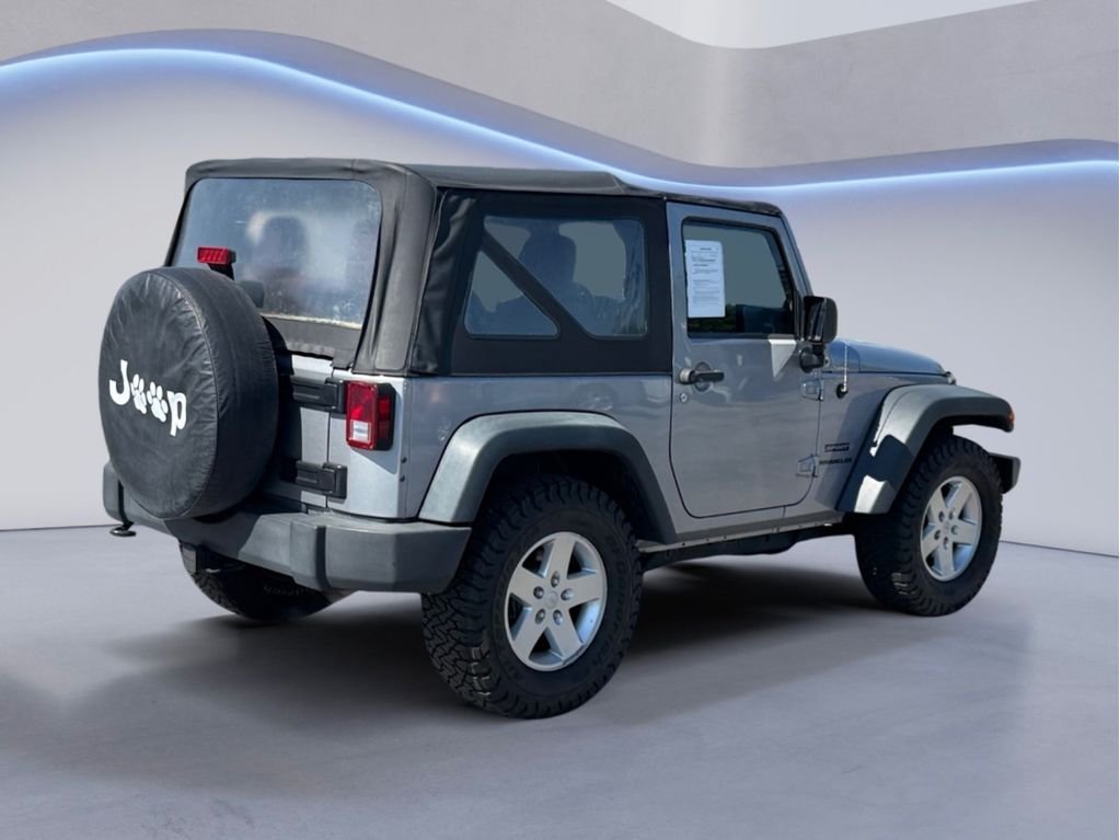 Used 2014 Billet Metallic Clearcoat Jeep Sport image 3