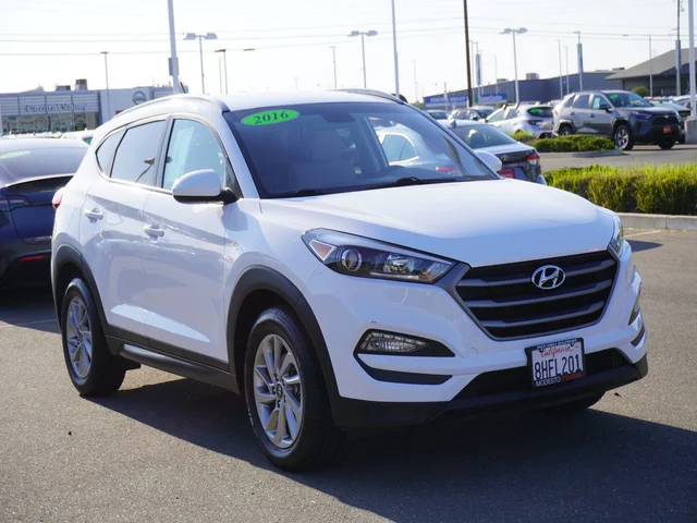 2016 Hyundai Tucson SE