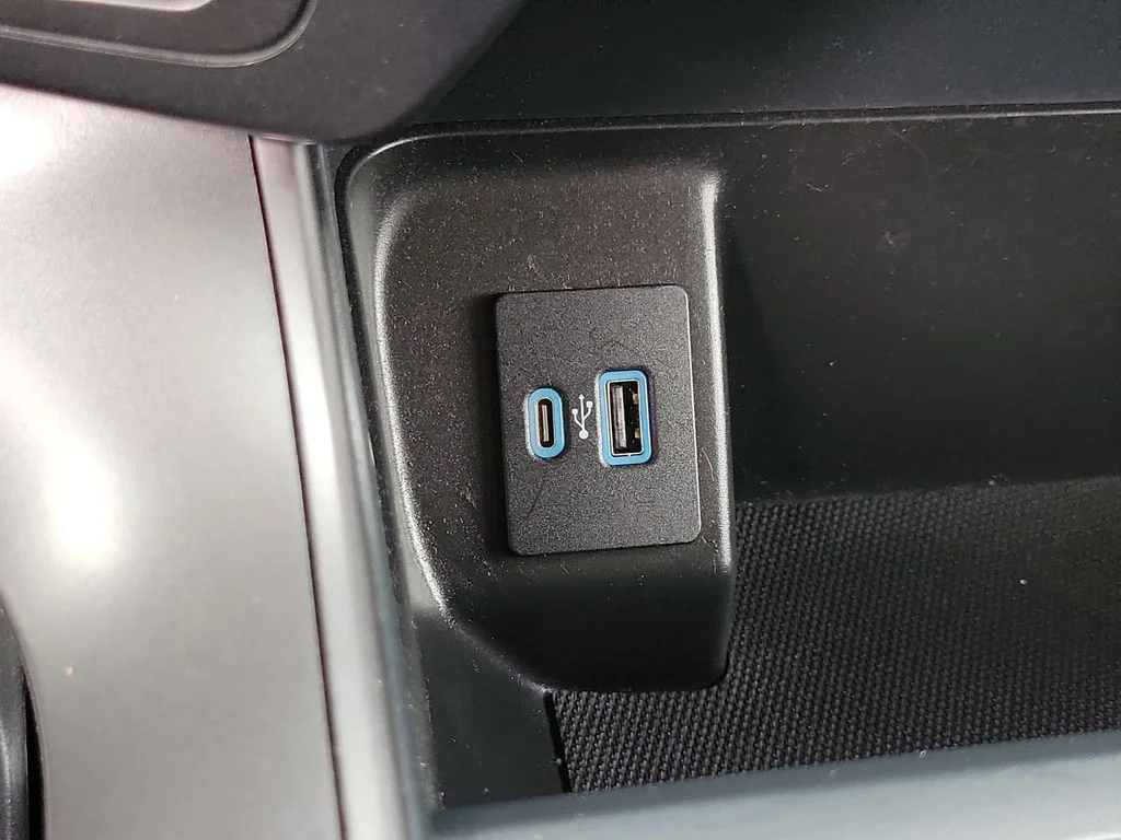 Used 2024 Black Ford XLT image 27