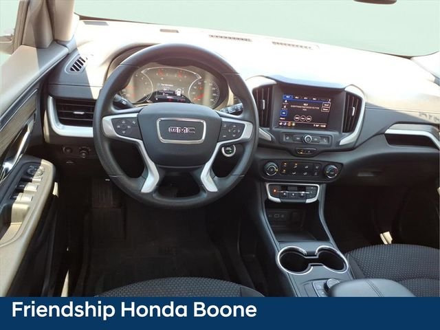 Used 2023 White GMC SLE image 17