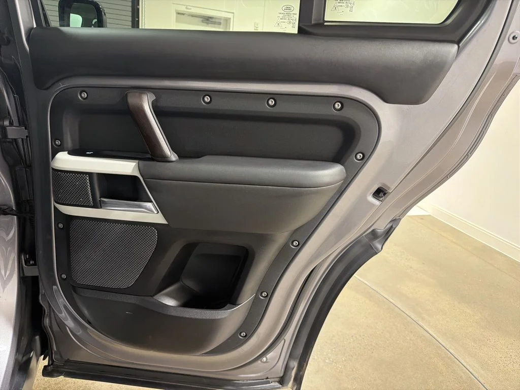Used 2020 Eiger Gray Metallic Land Rover HSE image 26