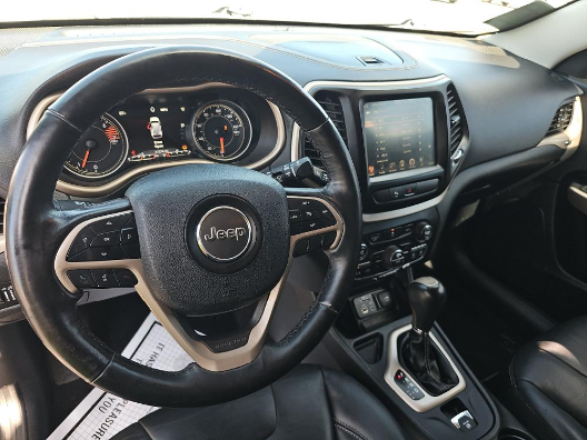 Used 2018 White Jeep Limited image 6