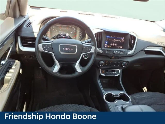 Used 2023 White GMC SLE image 17