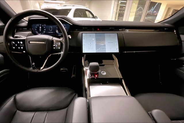 Used 2025 Gray Land Rover Dynamic SE image 17