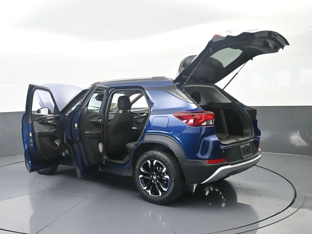 Used 2023 Blue Glow Metallic Chevrolet LT image 72