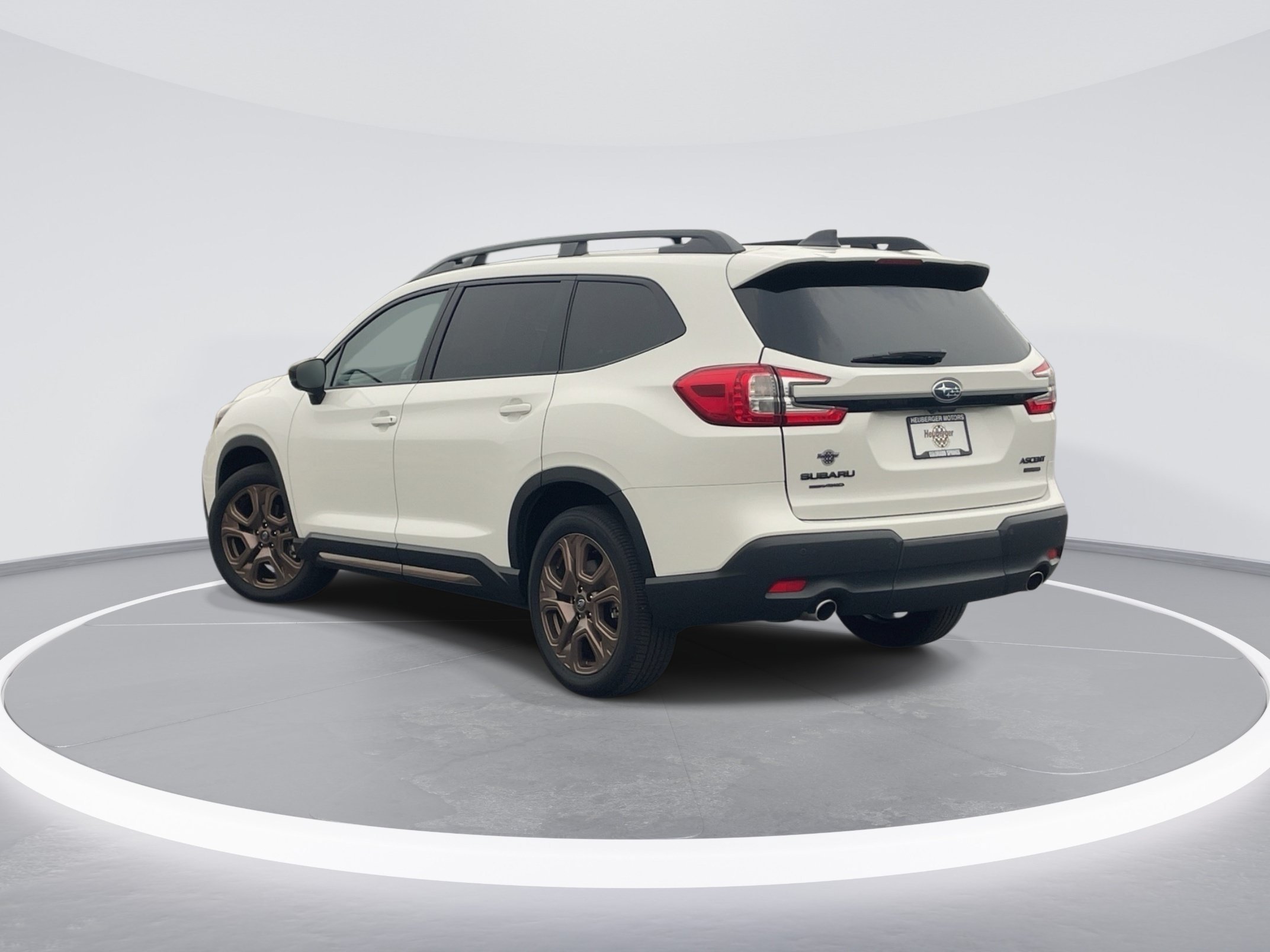 Used 2025 Crystal White Pearl Subaru Limited Bronze Edition image 7
