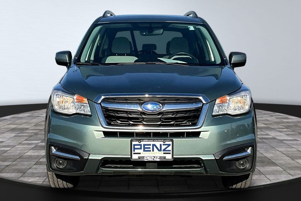 Used 2018 Green Subaru 2.5i Premium image 2