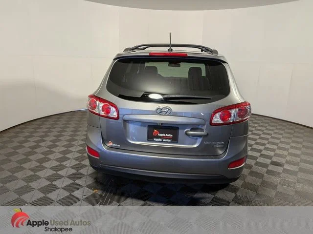 Used 2011 Gray Hyundai SE image 4