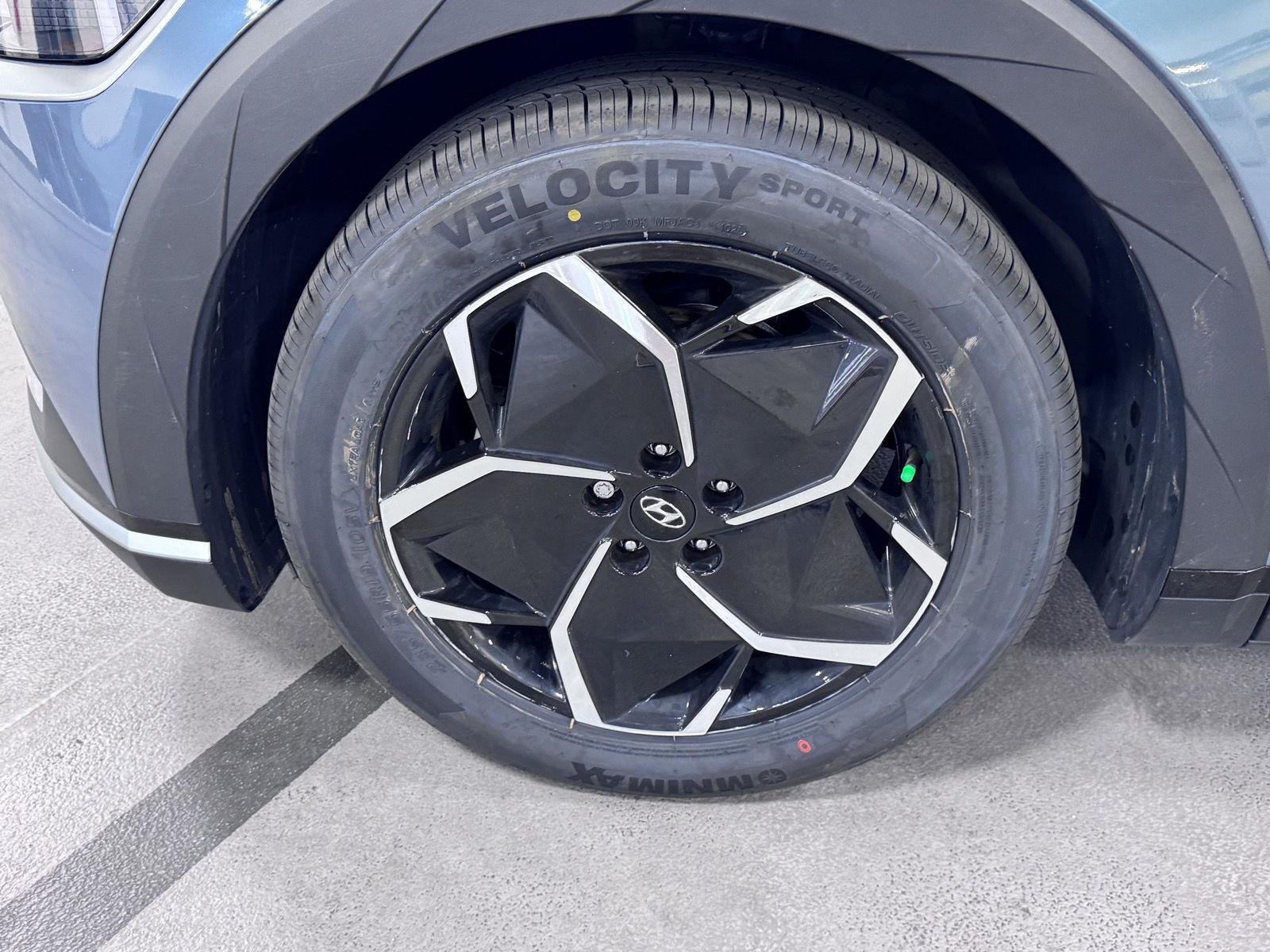 2024 Hyundai IONIQ 5 SE - Photo 18
