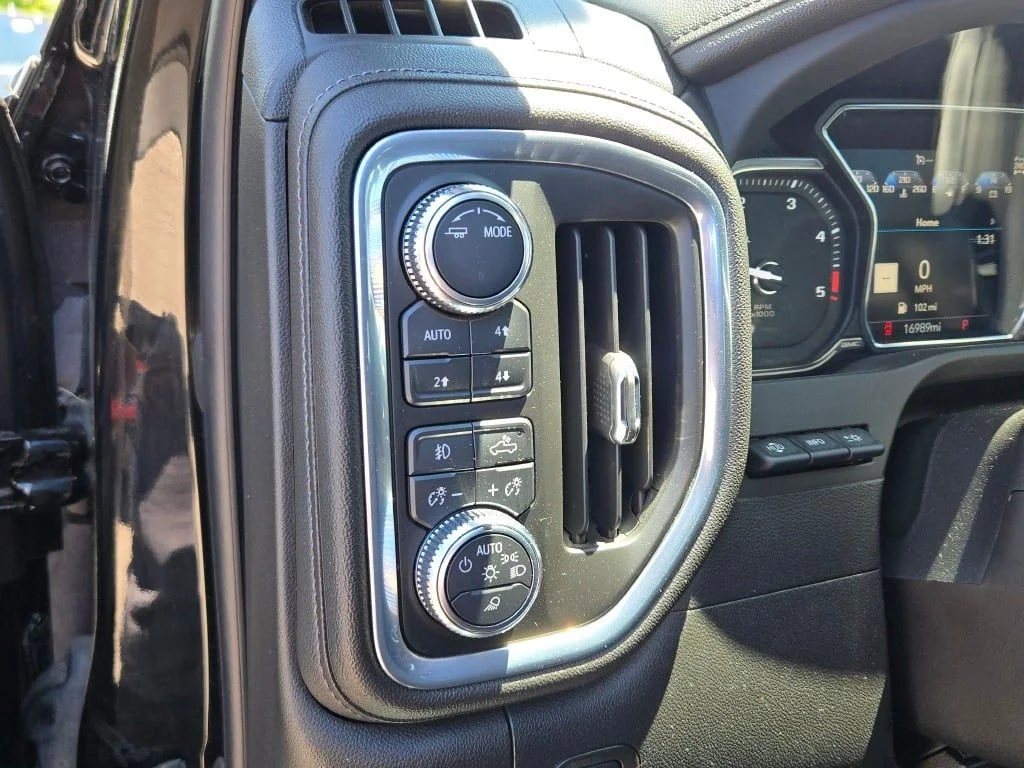 Used 2023 Black GMC Denali image 28