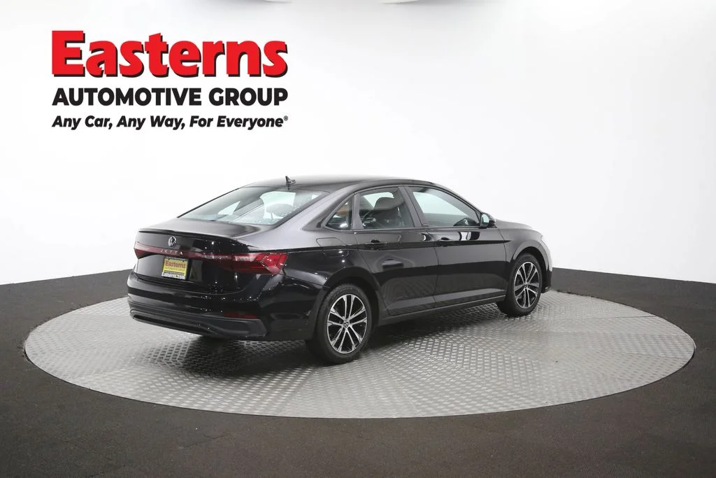 Used 2025 Black Volkswagen 1.5T Sport image 40