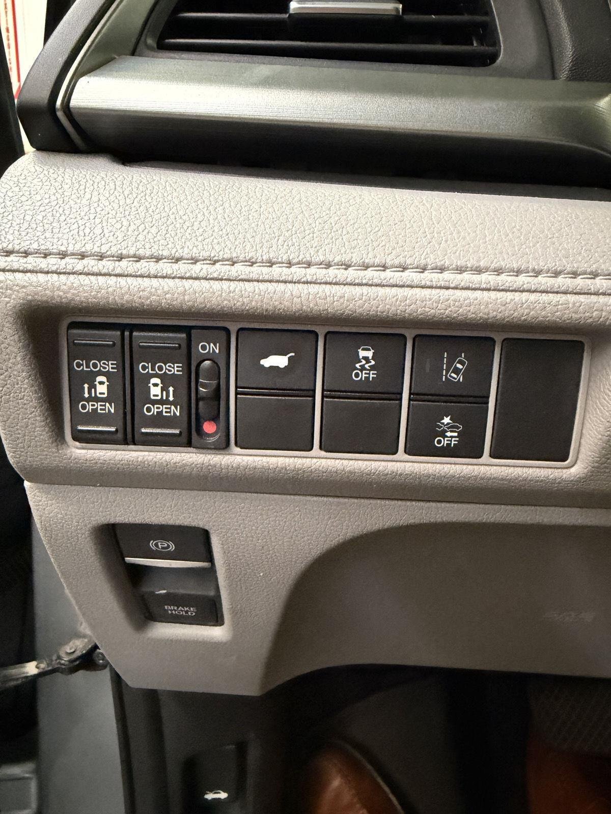 Used 2019  Honda EX-L image 16