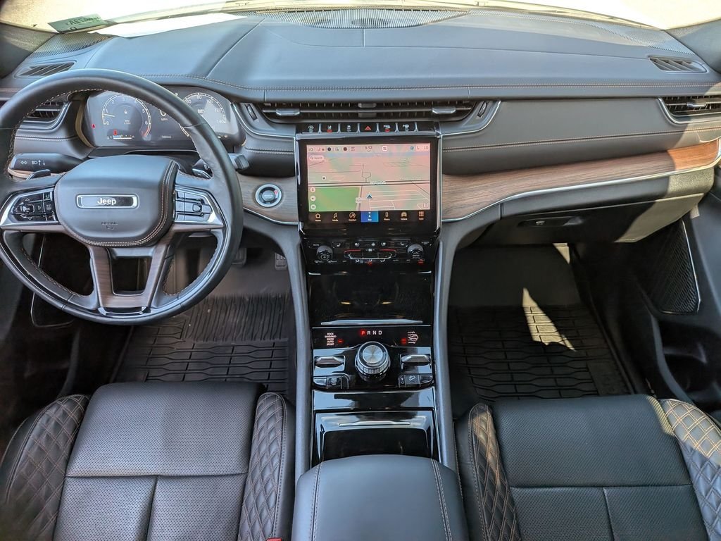 Used 2024 White Jeep Summit image 27