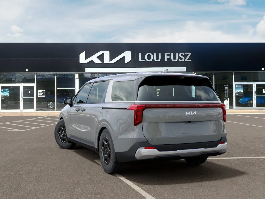 New 2027 Ceramic Silver Kia LXS image 4