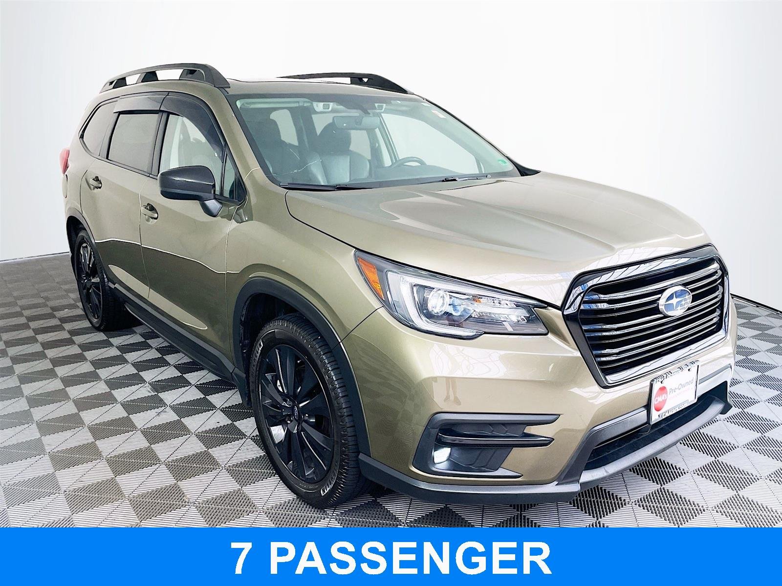 Used 2022 Autumn Green Metallic Subaru Onyx Edition image 1